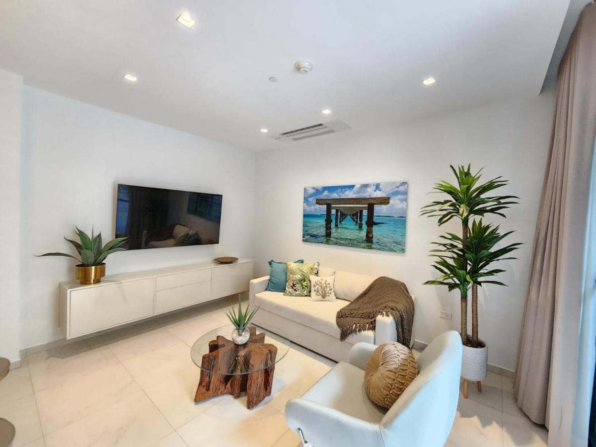 Wariruri 2 Bedroom Suite Palm Beach Luaran gambar